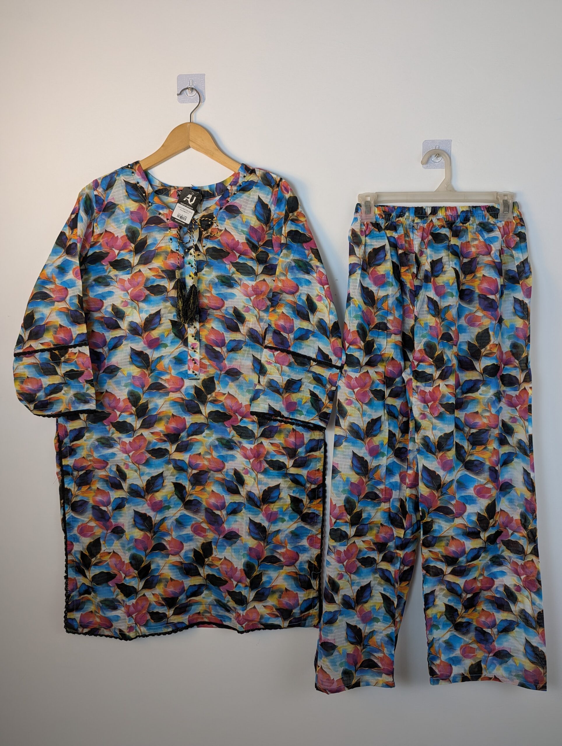 Bana doria 2 piece lawn AAC4-2PCS-P(1-5) - Image 4