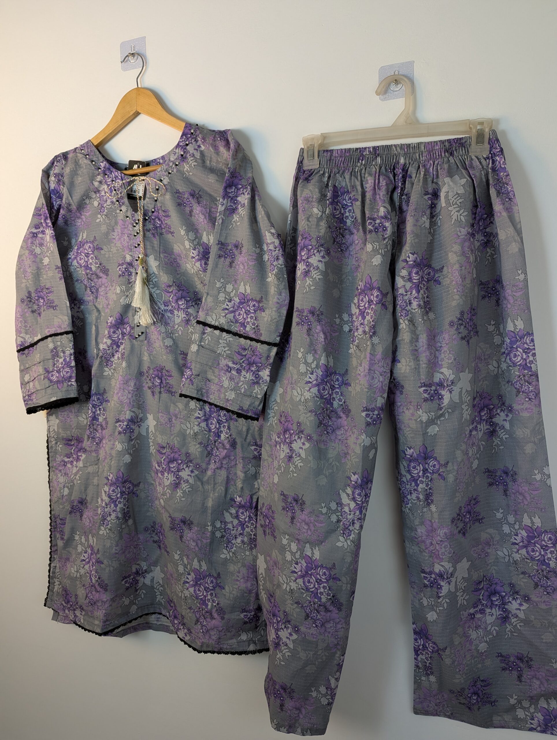 Bana doria 2 piece lawn AAC4-2PCS-P(1-5) - Image 7