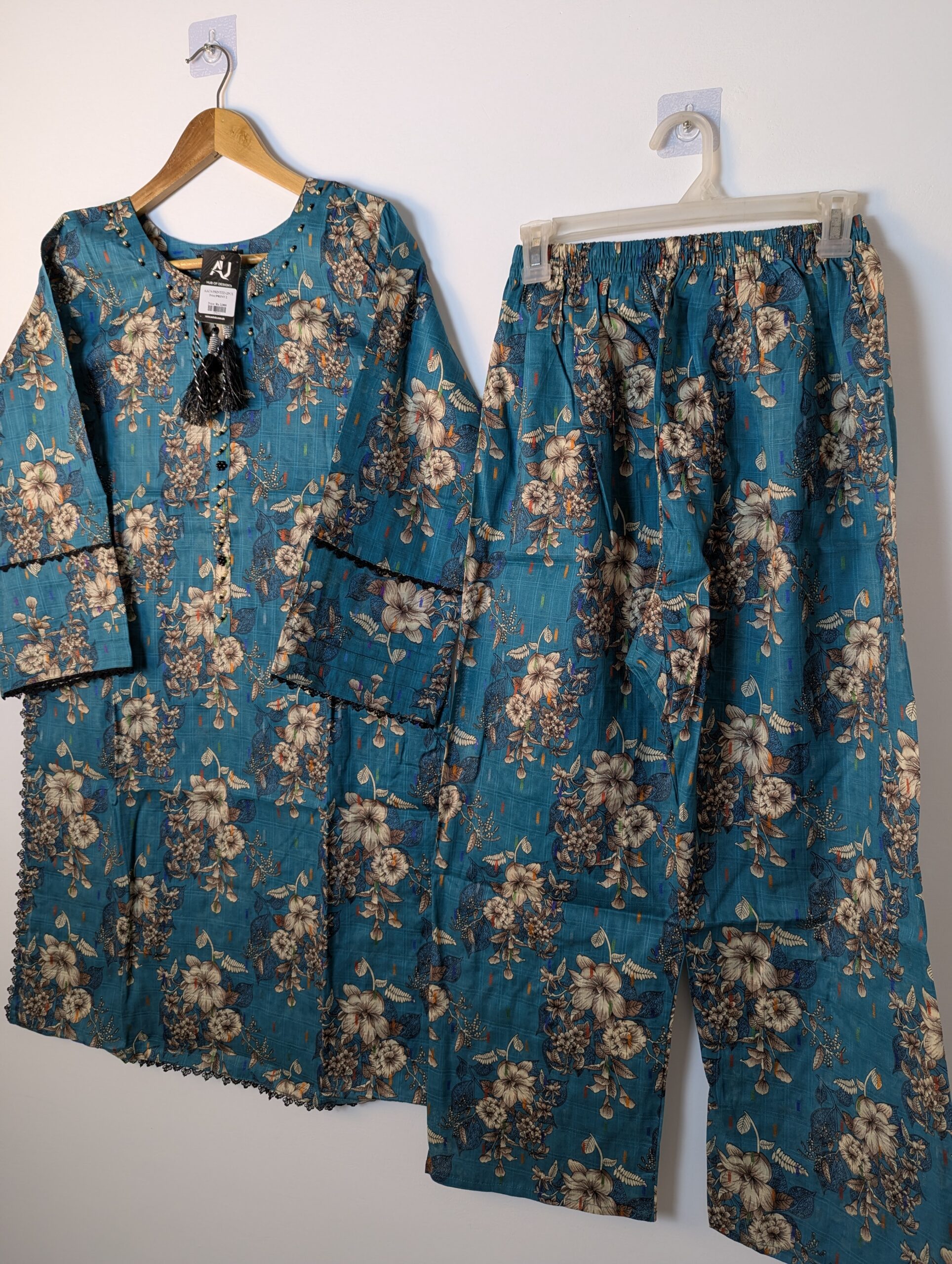 Bana doria 2 piece lawn AAC4-2PCS-P(1-5) - Image 11