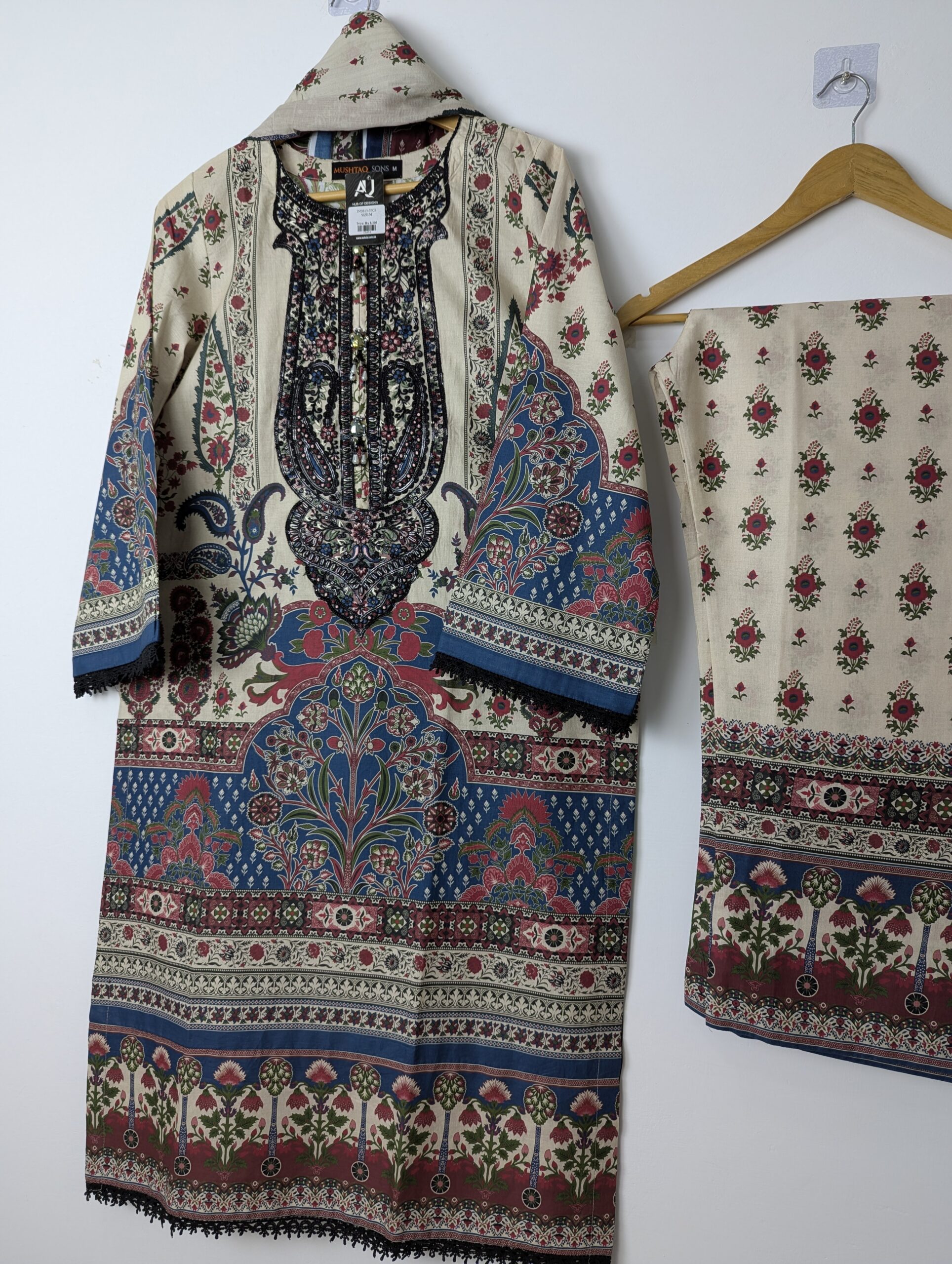 Premium Lawn |RTW|-INDS13-3PCS - Image 2