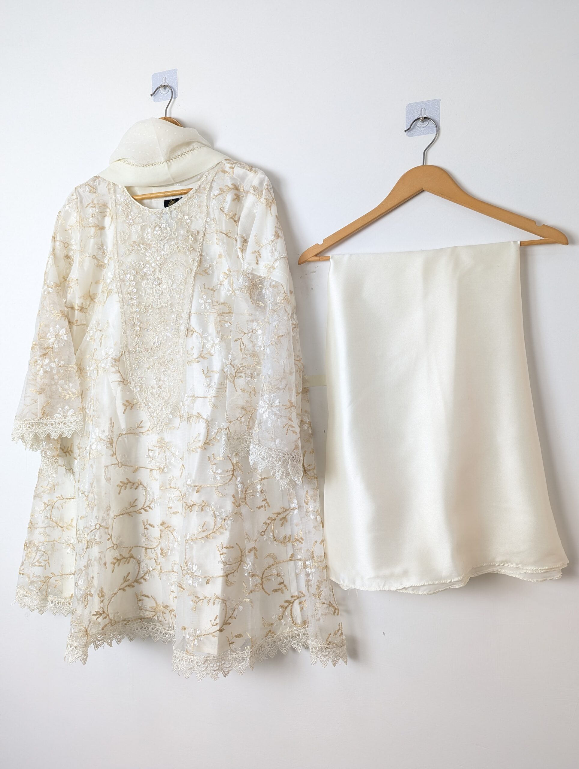 delicate white Frock AMD258-WHITE - Image 4